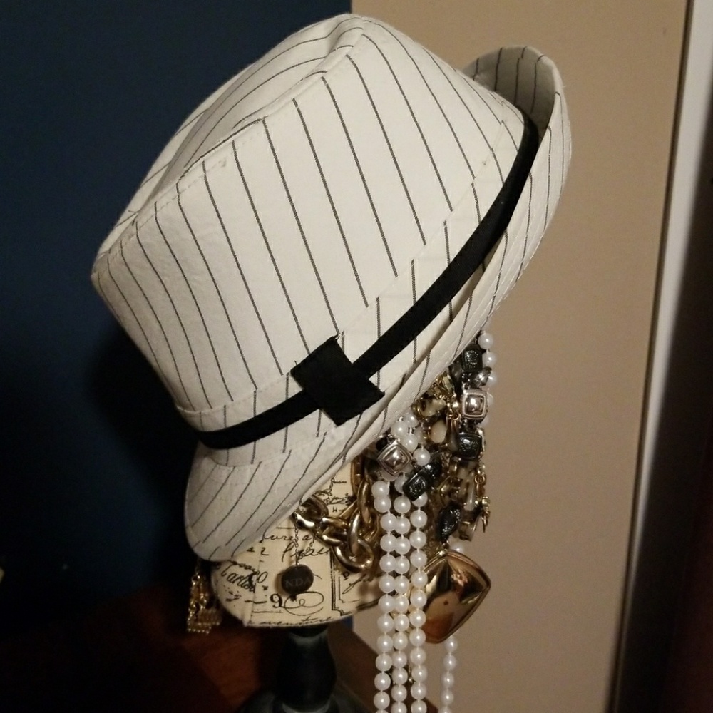 Hat - Picture 2 of 2